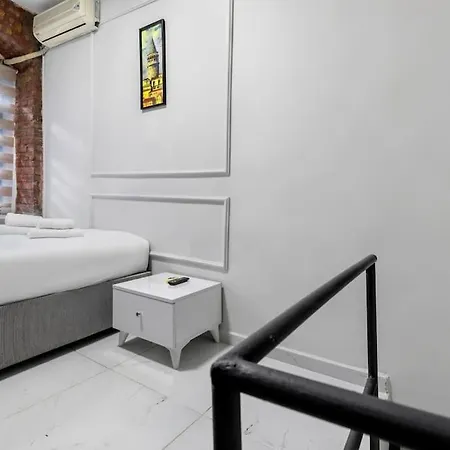 דירה Cozy & Comfy Studio At Beyoglu - 25